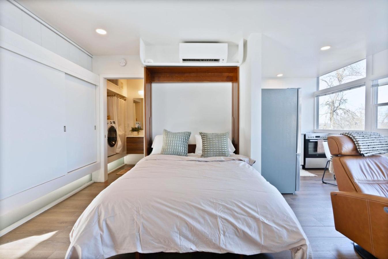 Iconic Modern W Free Parking Apartment