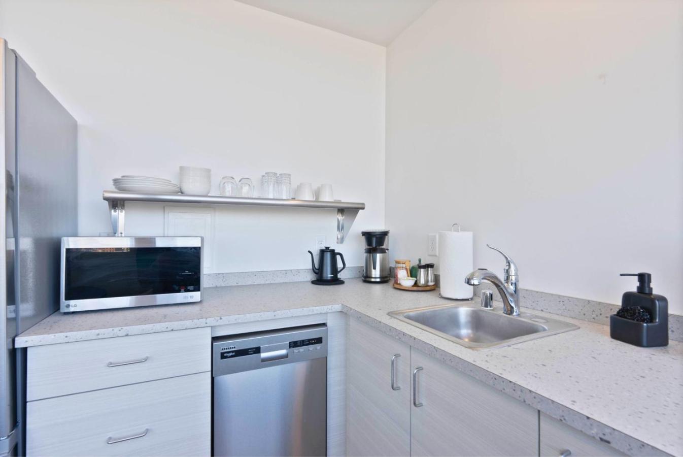 Iconic Modern W Free Parking Apartment *