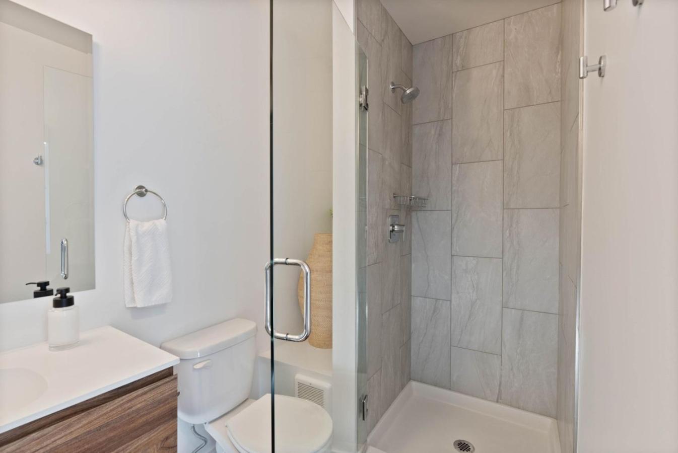 Apartment Iconic Modern W Free Parking Spokane